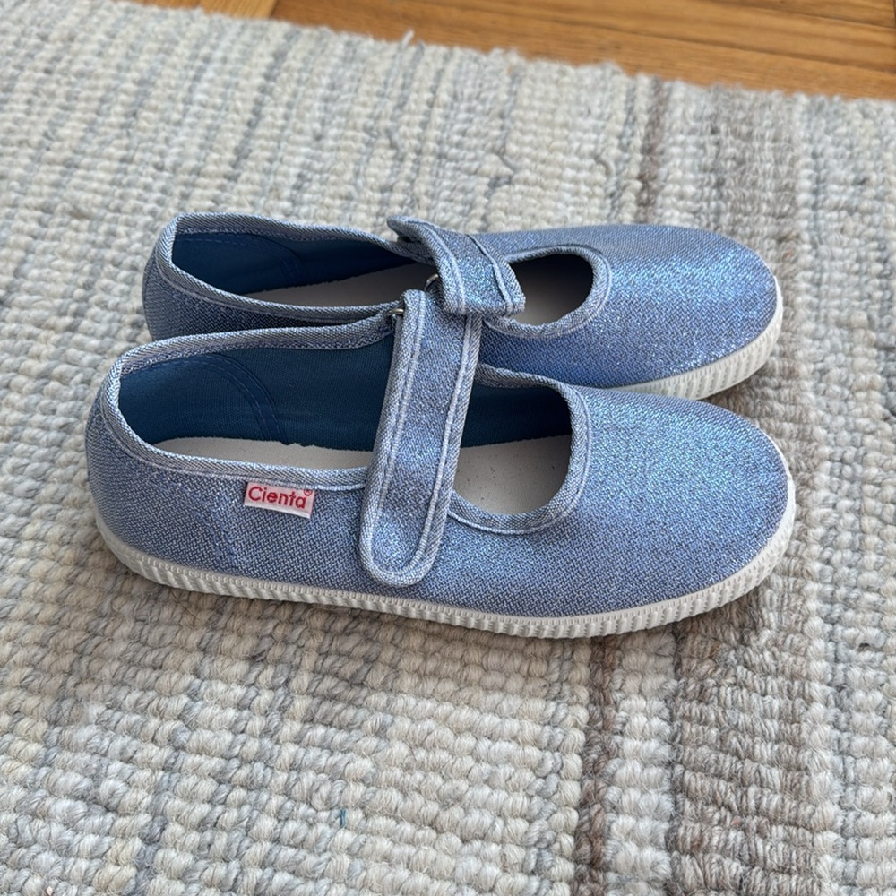 Cienta MaryJane shoes